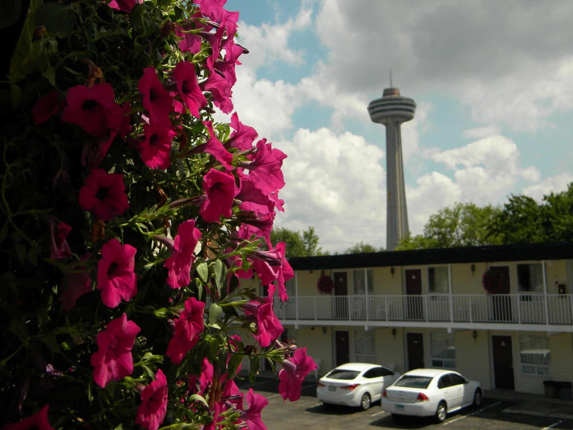 Fairway Inn By The Falls Niagara Falls Exterior foto